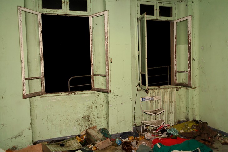sanatorium-by-night-180108-135.jpg